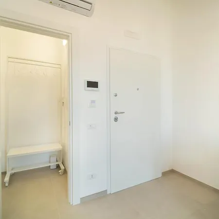 Cavour 182 - Locazione Turistica Apartment