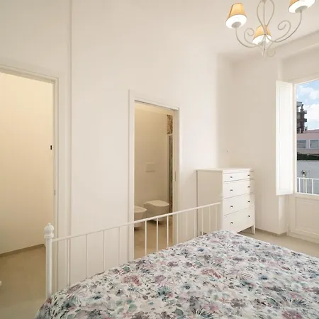 Cavour 182 - Locazione Turistica Apartman